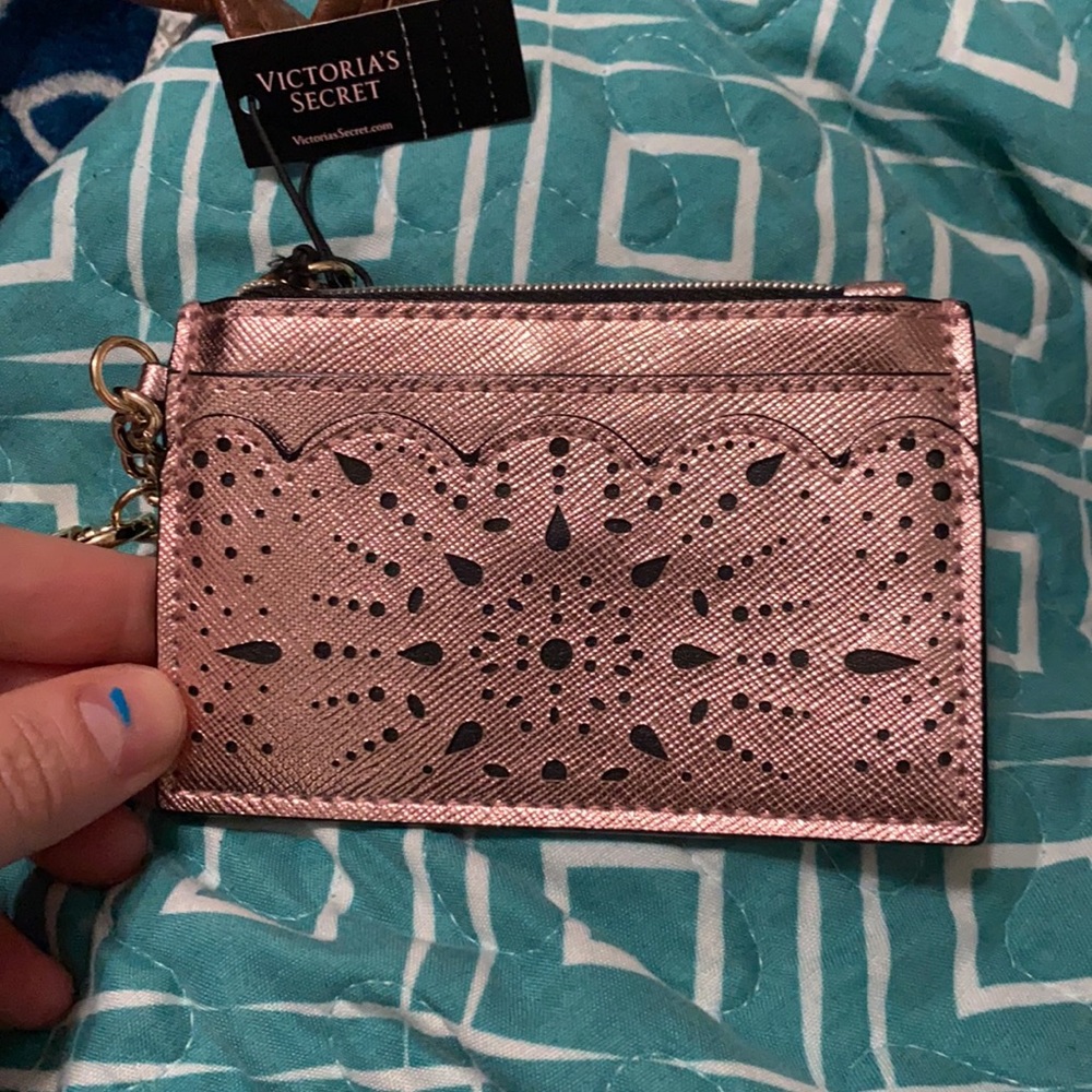 Card wallet with heart shaped key hook
